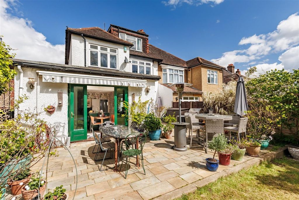 Additional image 10 of 5 bed semi-detached house for saleQueens Avenue, Woodford Green IG8
