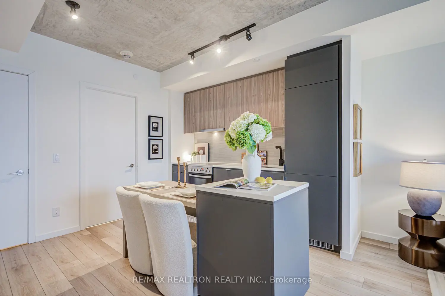 7 Smith Crescent 518