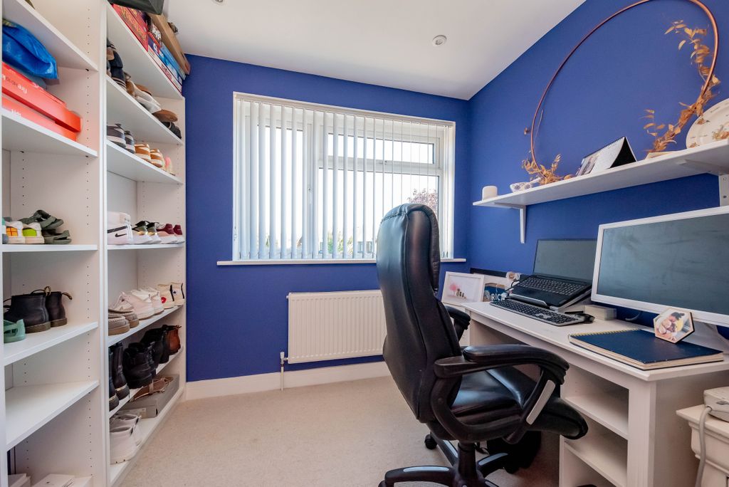Additional image 16 of 4 bed detached house for saleBramling Avenue, Yateley, Hampshire GU46