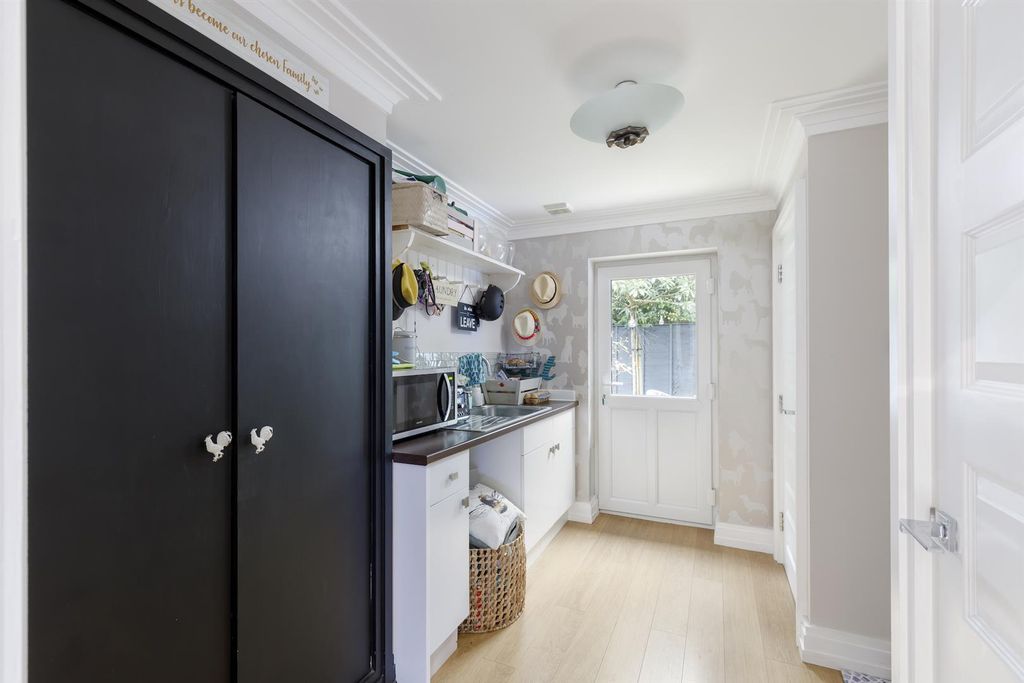 Additional image 18 of 4 bed detached house for saleSchool Road, Windlesham GU20