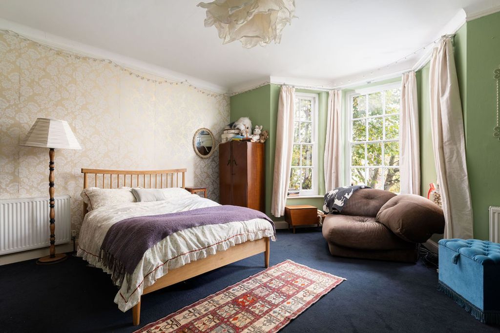 Additional image 13 of 7 bed detached house for saleSelden Road, Worthing BN11