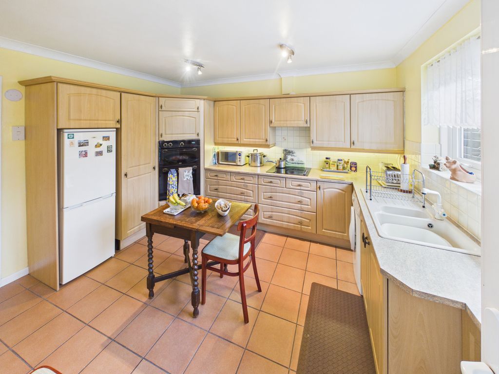 Additional image 3 of 2 bed detached bungalow for saleCleethorpes Road, Sholing SO19
