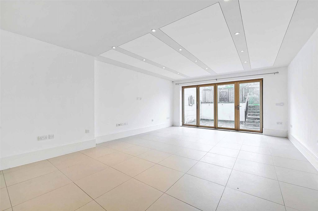 Additional image 9 of 5 bed terraced house for saleClaremont Road, Windsor, Berkshire SL4