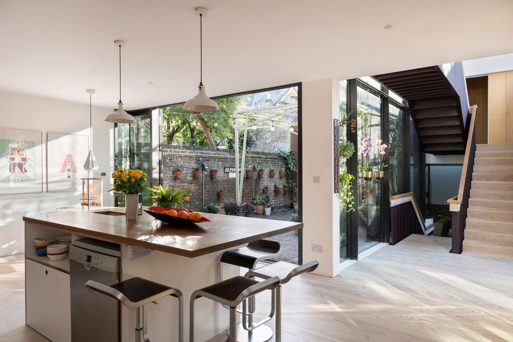 Additional image 3 of 4 bed link detached house for saleKew House, Kew TW9