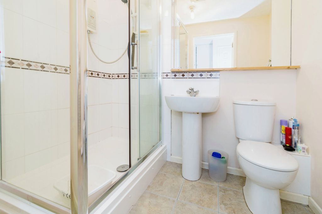 Additional image 4 of 1 bed flat for saleChestnut Lodge, Southampton SO16