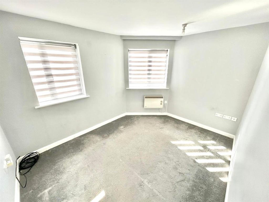 Additional image 8 of 2 bed flat for saleLangdale Grove, Corby NN17