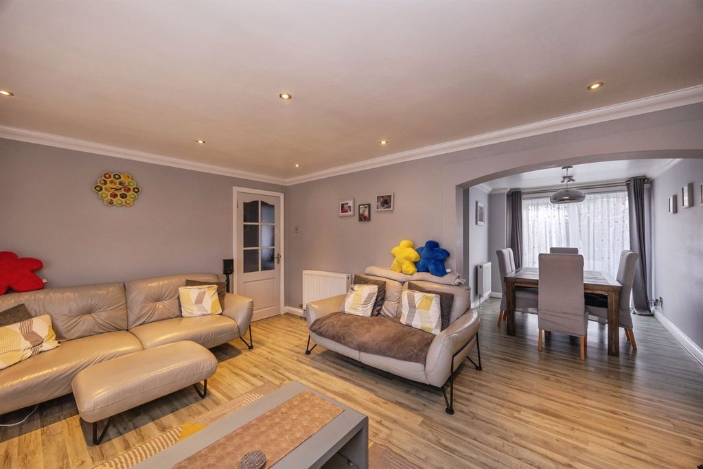Additional image 3 of 4 bed end terrace house for saleSeaway Crescent, Southsea PO4