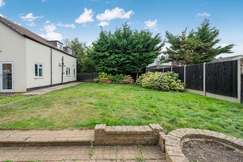 Additional image 16 of 4 bed detached house for saleAshford, Surrey TW15
