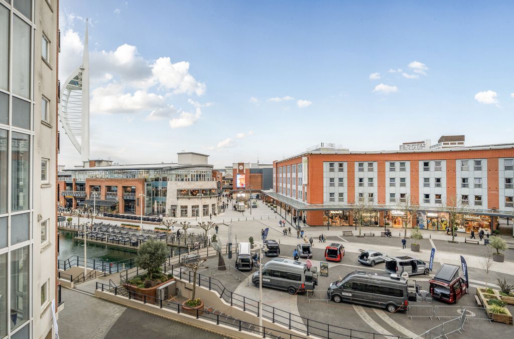 Additional image 13 of 2 bed flat for saleThe Canalside, Gunwharf Quays, Portsmouth, Hampshire PO1