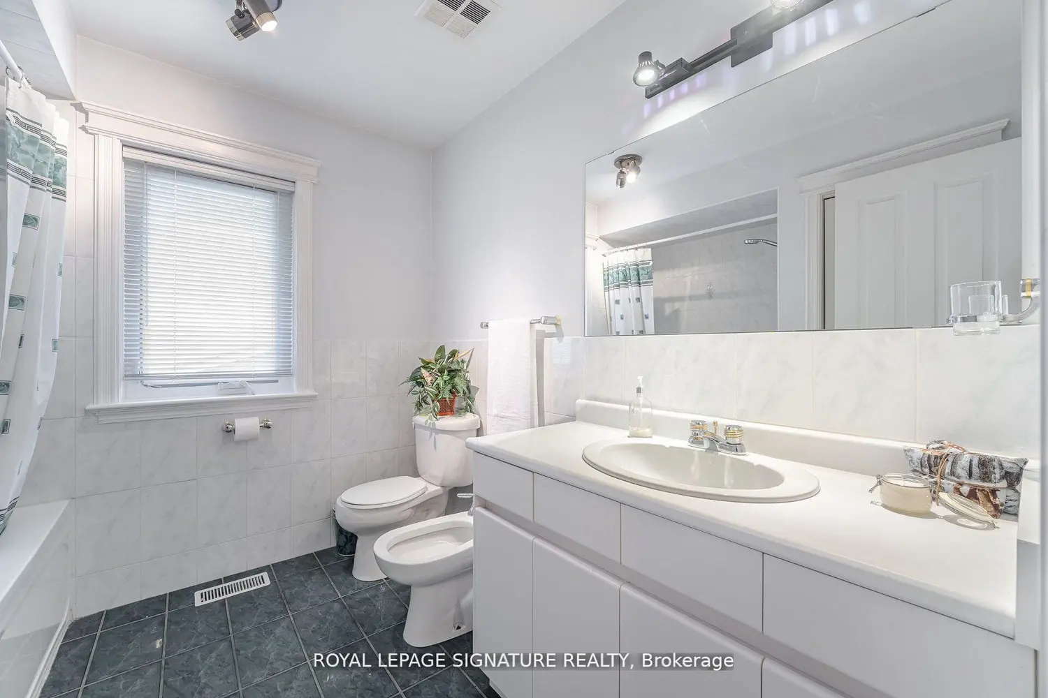 Additional image 6 of 4097 Hickory Drive