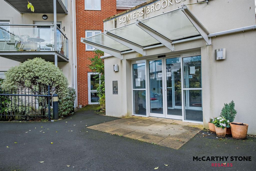 Additional image 30 of 2 bed flat for saleSomers Brook Court, Newport, Isle Of Wight PO30