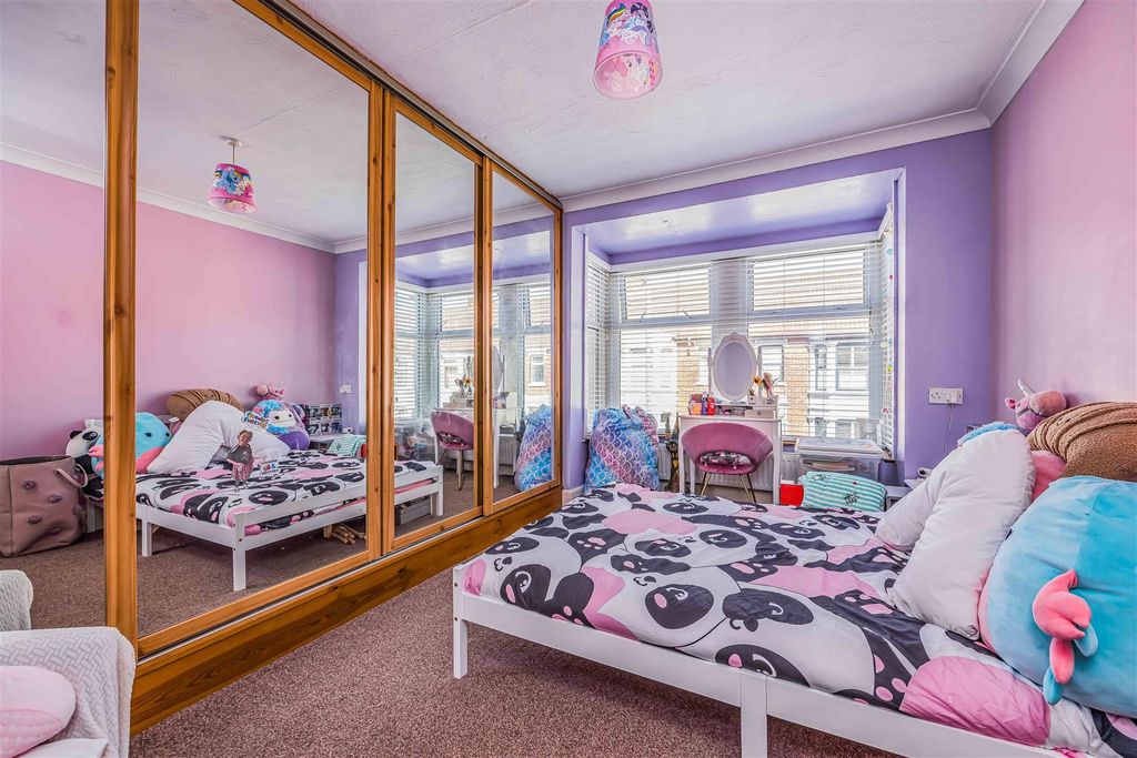 Additional image 17 of 4 bed terraced house for saleCedar Grove, Portsmouth PO3