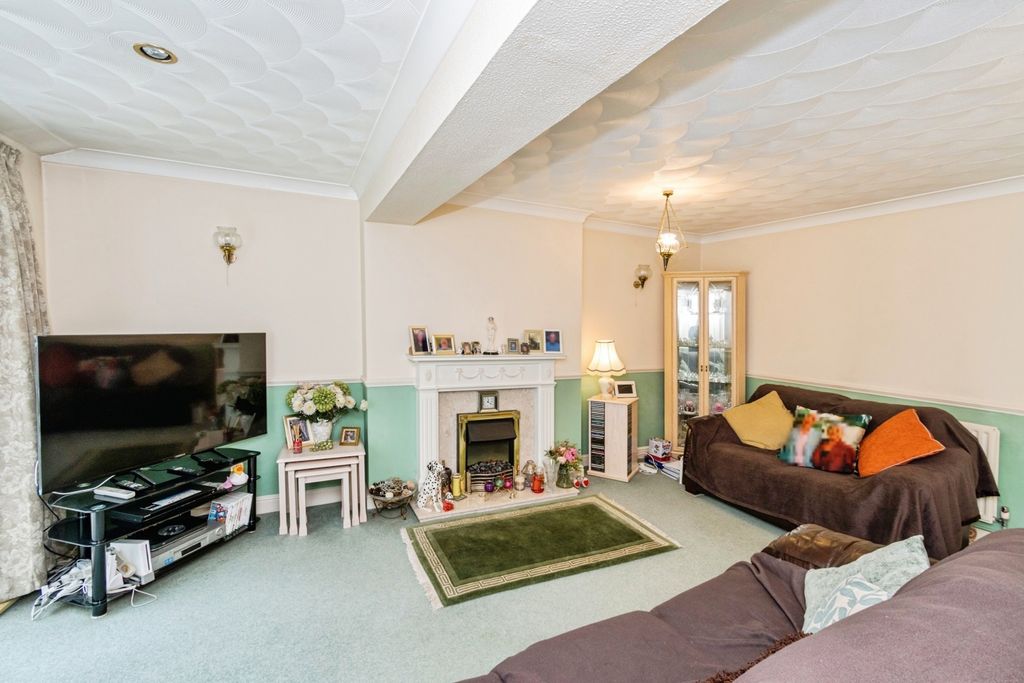 Additional image 3 of 3 bed terraced house for salePuffin Close, Southampton, Hampshire SO16