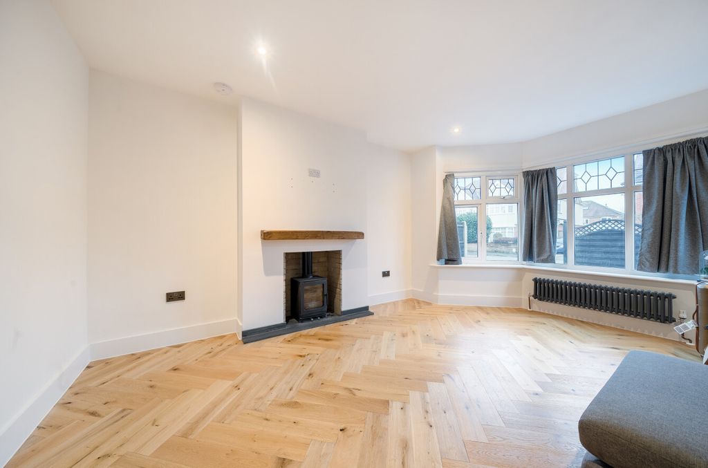 Additional image 3 of 4 bed semi-detached house for saleHarland Crescent, Upper Shirley, Southampton, Hampshire SO15