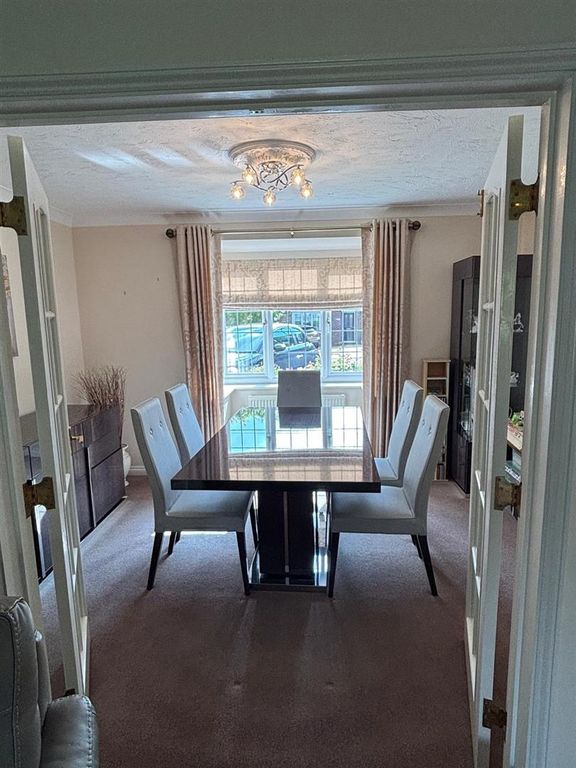 Additional image 3 of 4 bed detached house for saleFriern Walk, Wickford SS12