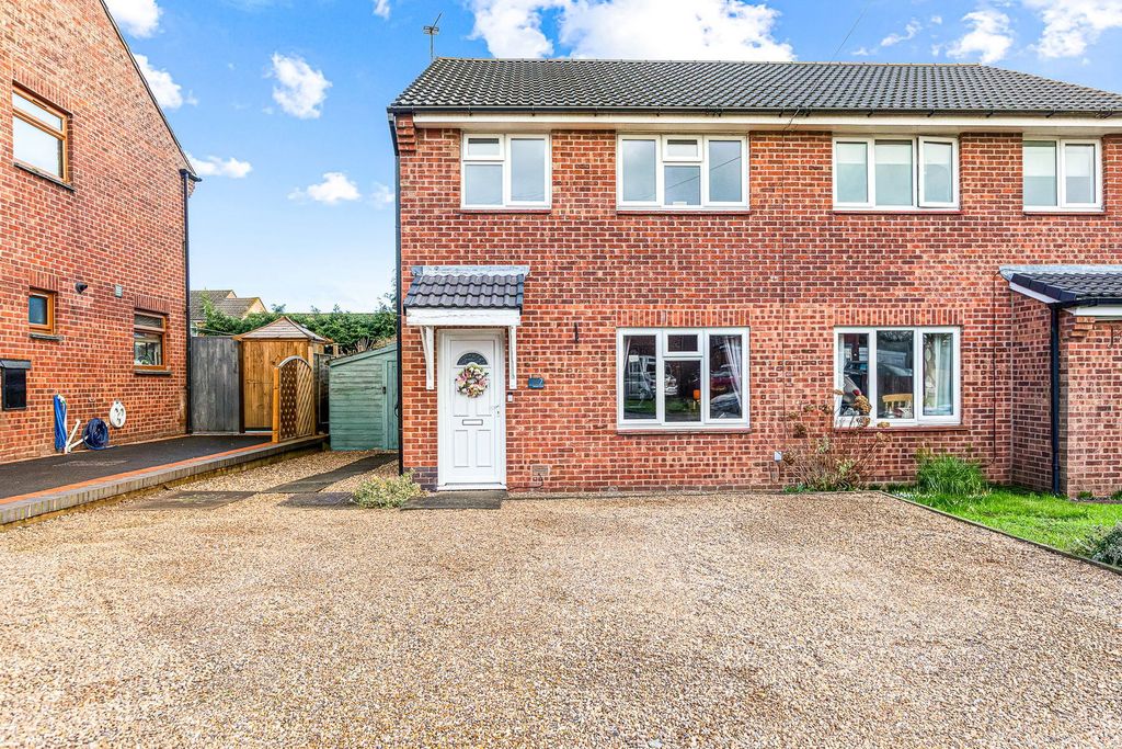 3 bed semi-detached house for saleFerrers Croft, Barlestone, Nuneaton CV13