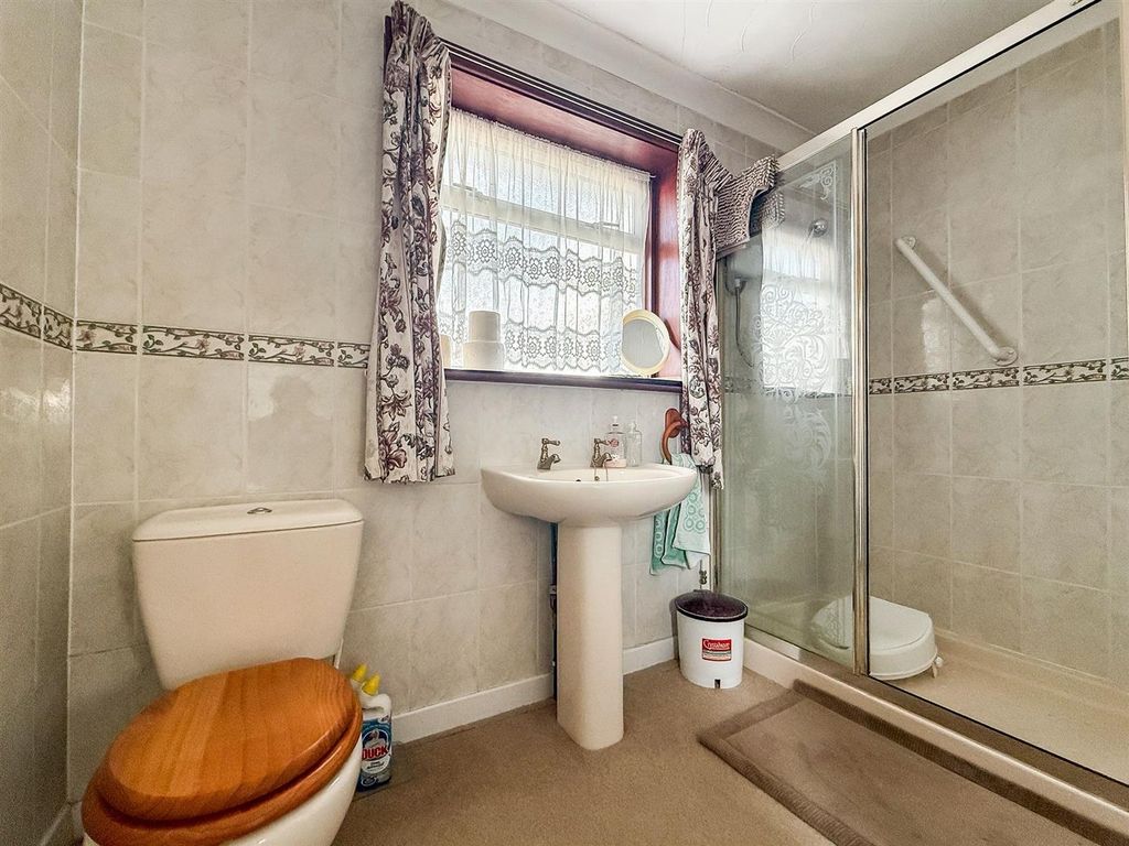 Additional image 9 of 3 bed semi-detached bungalow for saleLeith Avenue, Portchester PO16