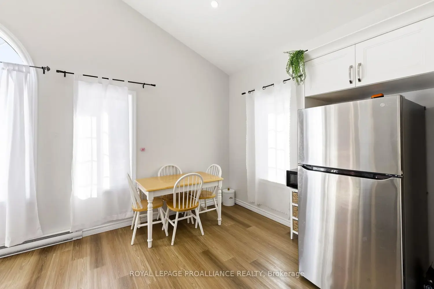 Additional image 11 of 300 Croft Street 202
