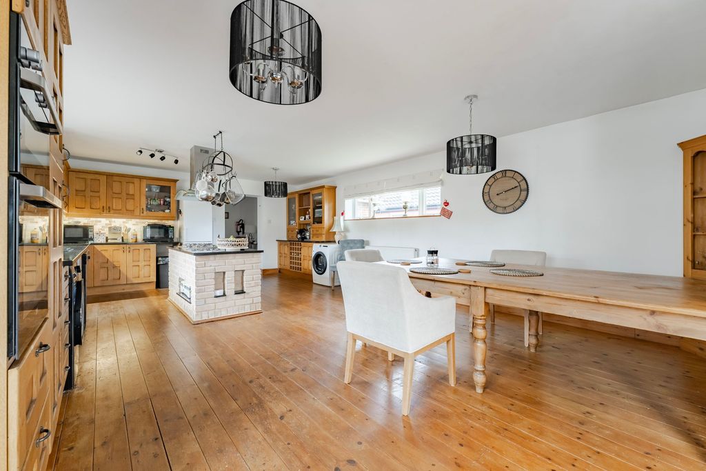 Additional image 3 of 4 bed detached bungalow for saleBellrope Lane, Wymondham NR18