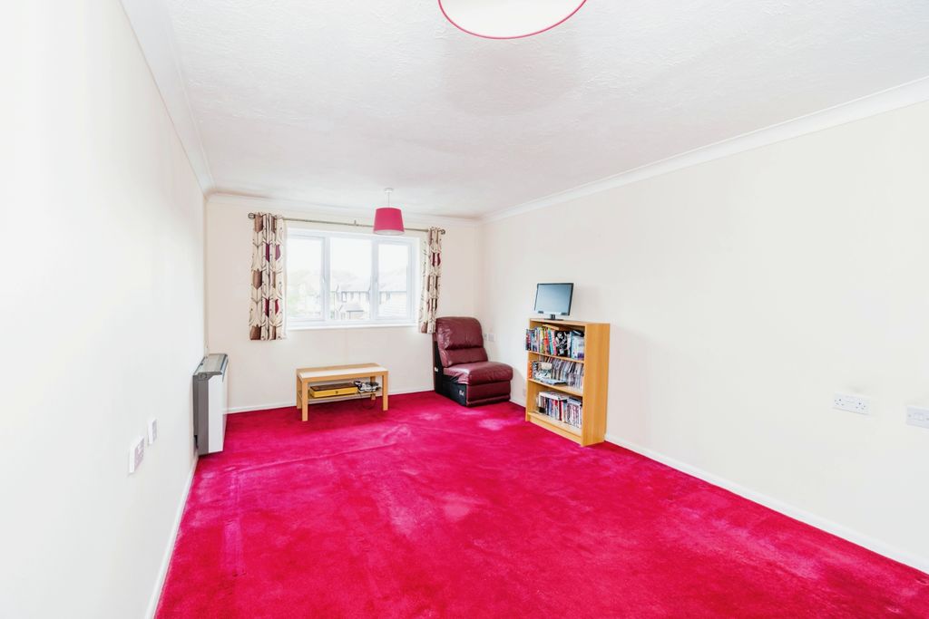 Additional image 7 of 1 bed flat for saleChestnut Lodge, Southampton SO16