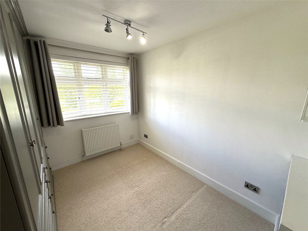 Additional image 13 of 5 bed semi-detached house for saleDownfield, Worcester Park KT4