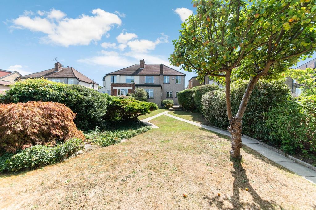 Additional image 3 of 4 bed semi-detached house for saleHighdown, Worcester Park KT4