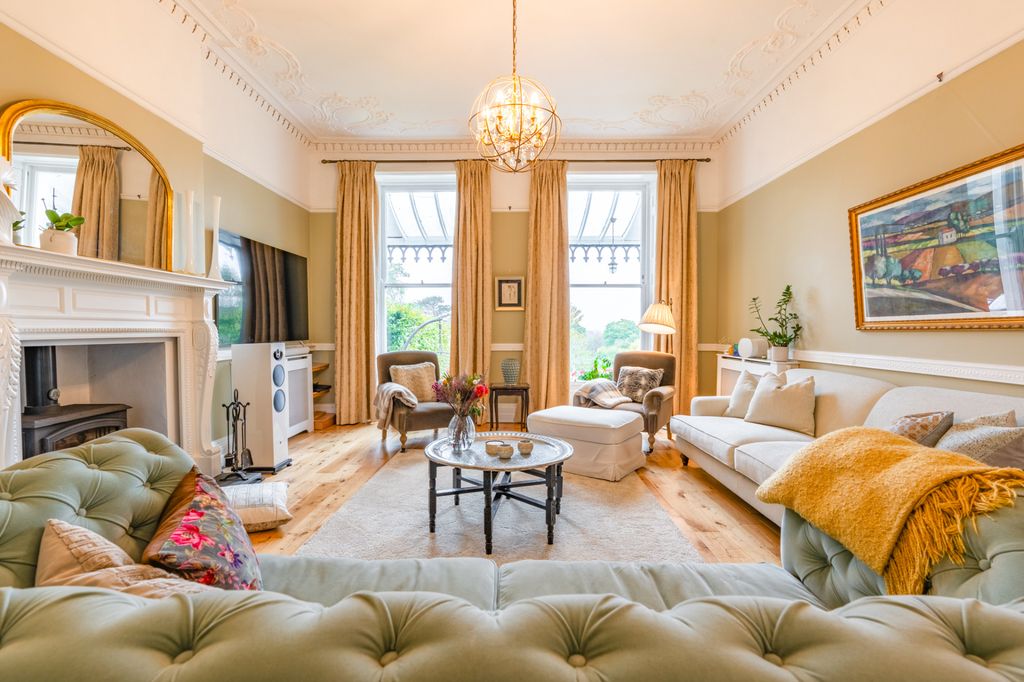 Additional image 9 of 4 bed semi-detached house for saleHeron Lodge, London Road, Worcester WR5