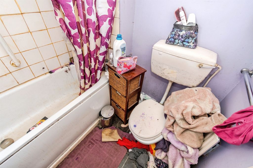 Additional image 9 of 2 bed terraced house for saleHowards Grove, Southampton SO15