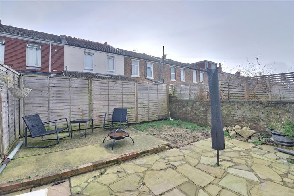 Additional image 5 of 3 bed property for saleDover Road, Portsmouth PO3