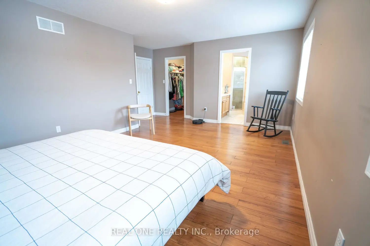 Additional image 16 of 744 Brandenburg Boulevard