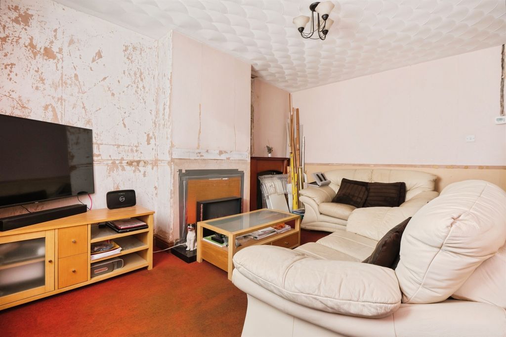 Additional image 3 of 2 bed semi-detached house for saleOlive Road, Southampton SO16