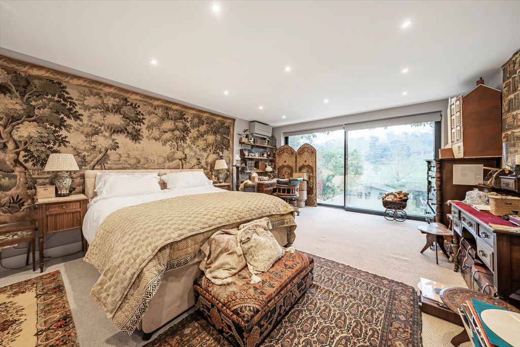 Additional image 10 of 6 bed detached house for saleCedar Heights, Richmond TW10
