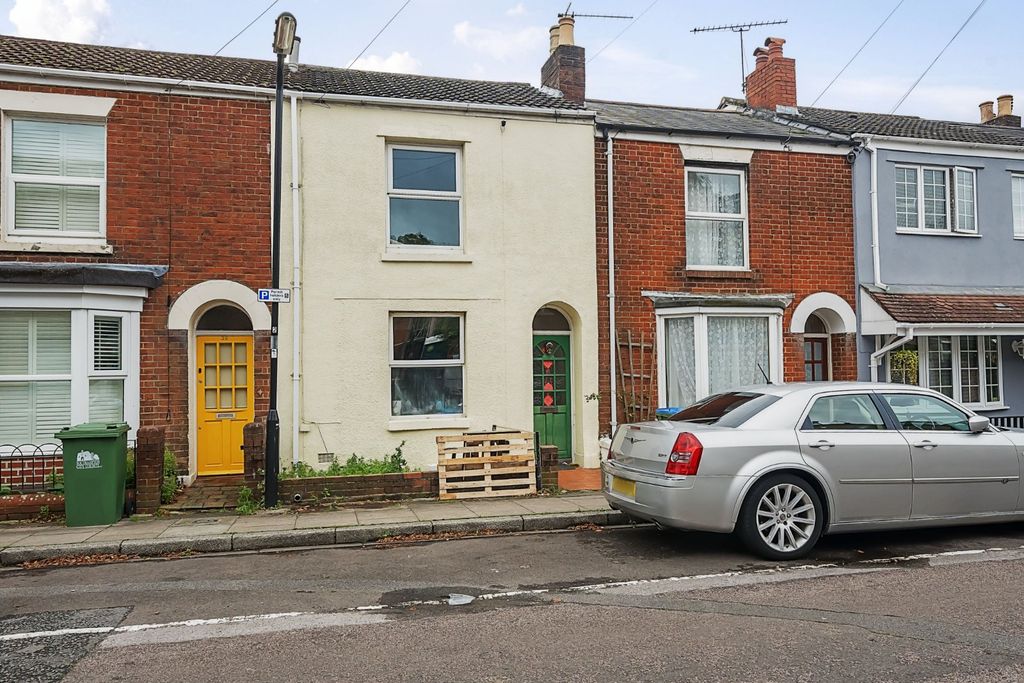 2 bed terraced house for saleMethuen Street, Inner Avenue, Southampton, Hampshire SO14