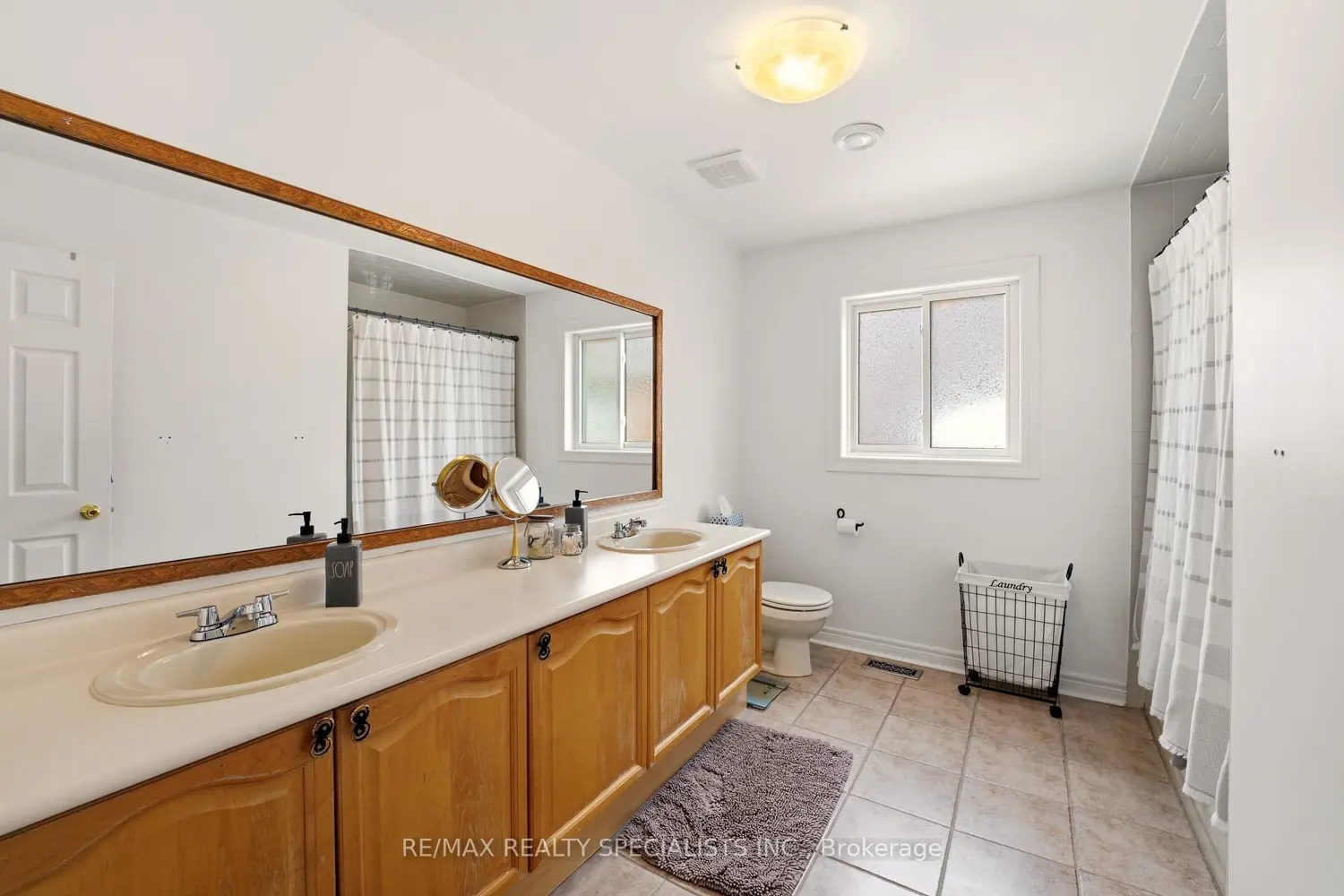 Additional image 13 of 16 Curry Crescent