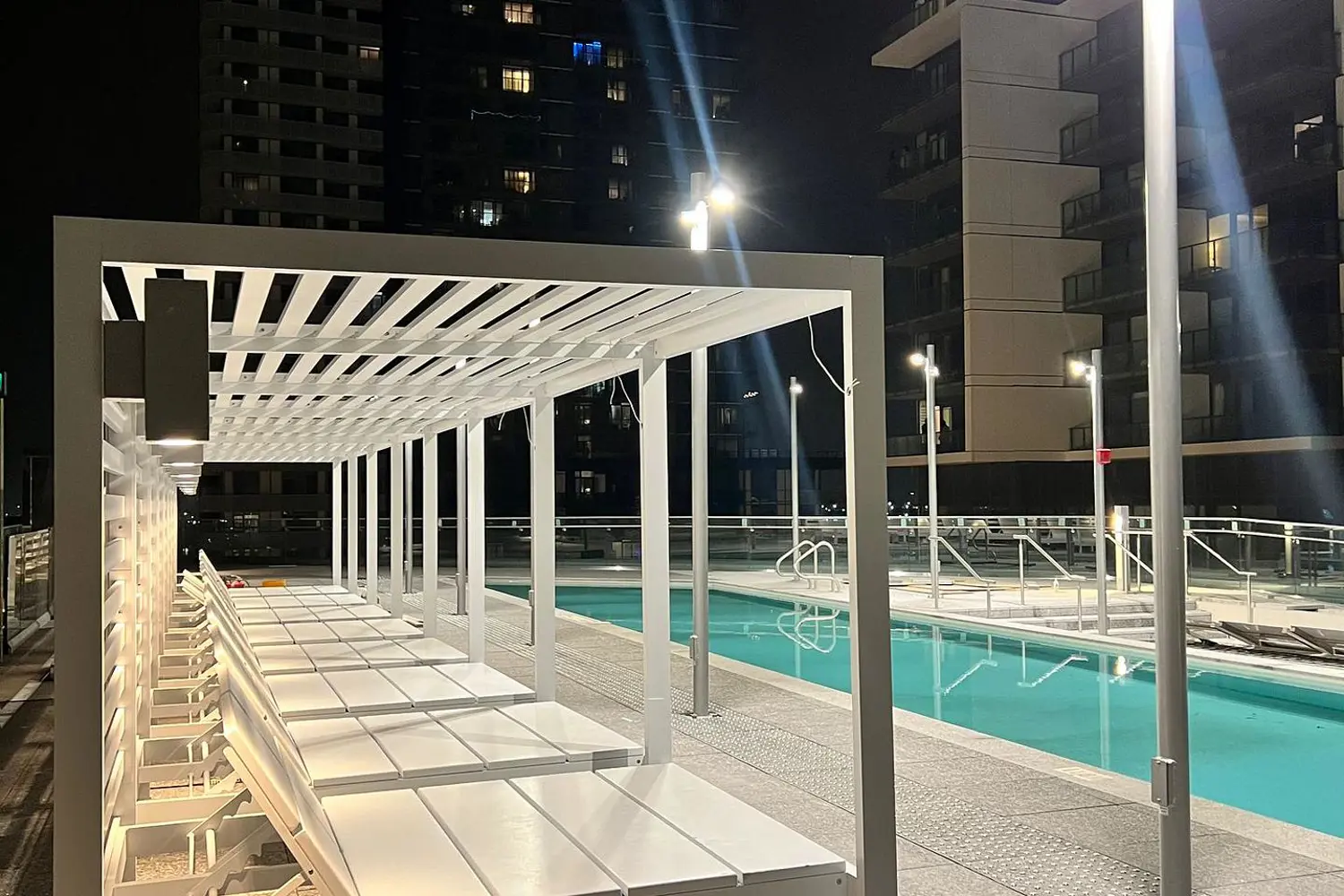 Additional image 18 of 1000 Portage Parkway 305