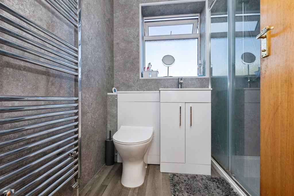 Additional image 17 of 3 bed detached house for salePintail Close, Whetstone, Leicester LE8