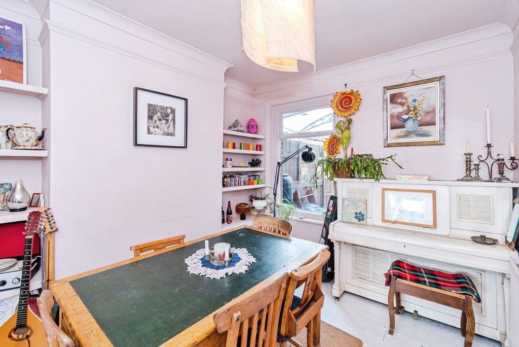 Additional image 4 of 3 bed end terrace house for salePriory Road, Southampton, Hampshire SO17