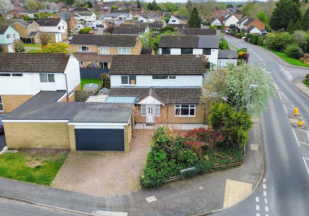 4 bed detached house for saleCoverside Road, Great Glen, Leicester LE8