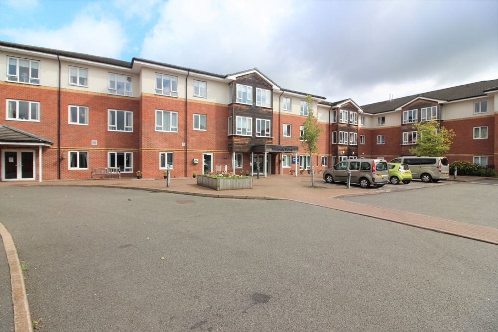 2 bed flat for saleWinehala Court, Willenhall WV12