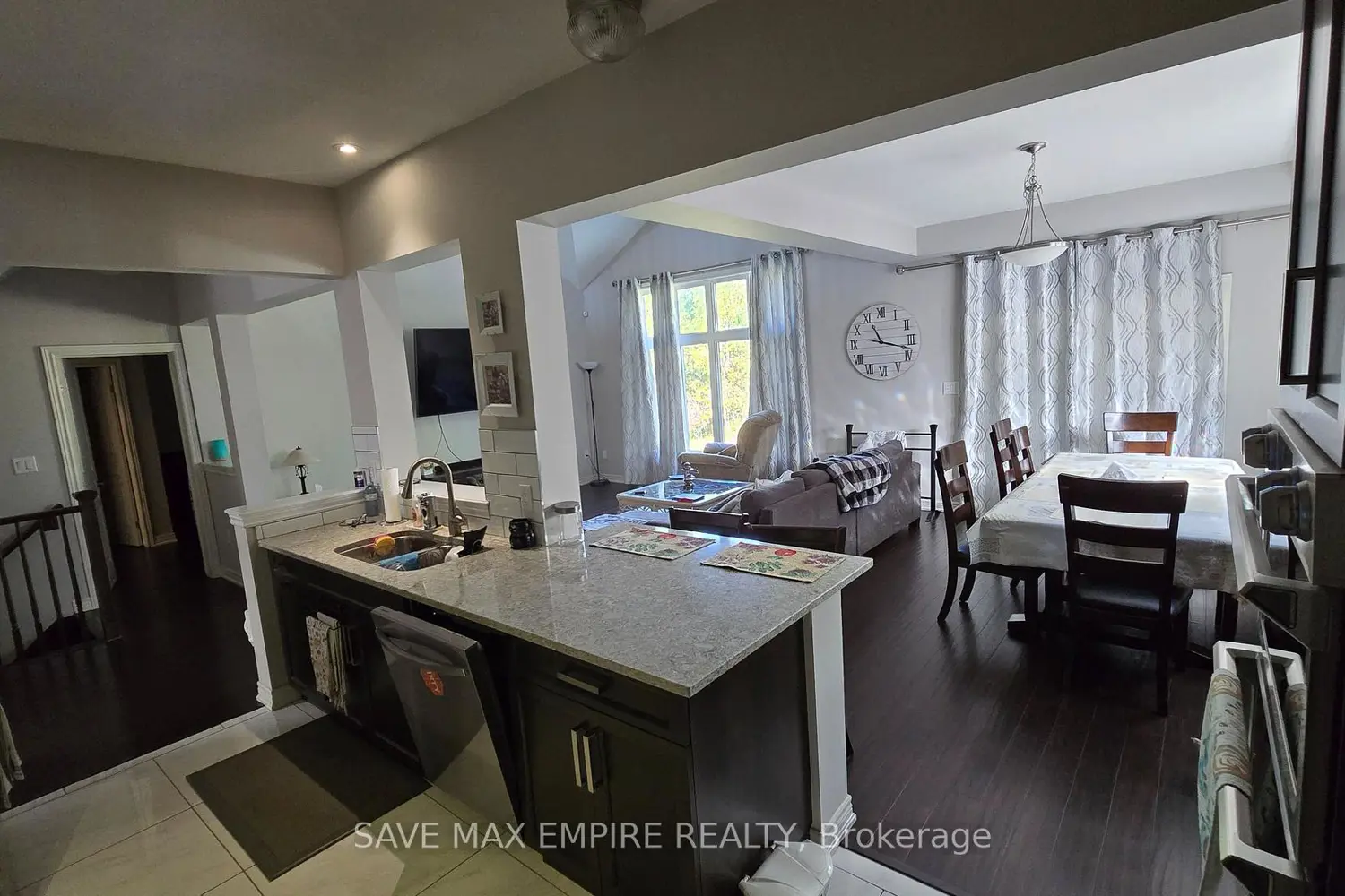 Additional image 6 of 7547 Lionshead Avenue