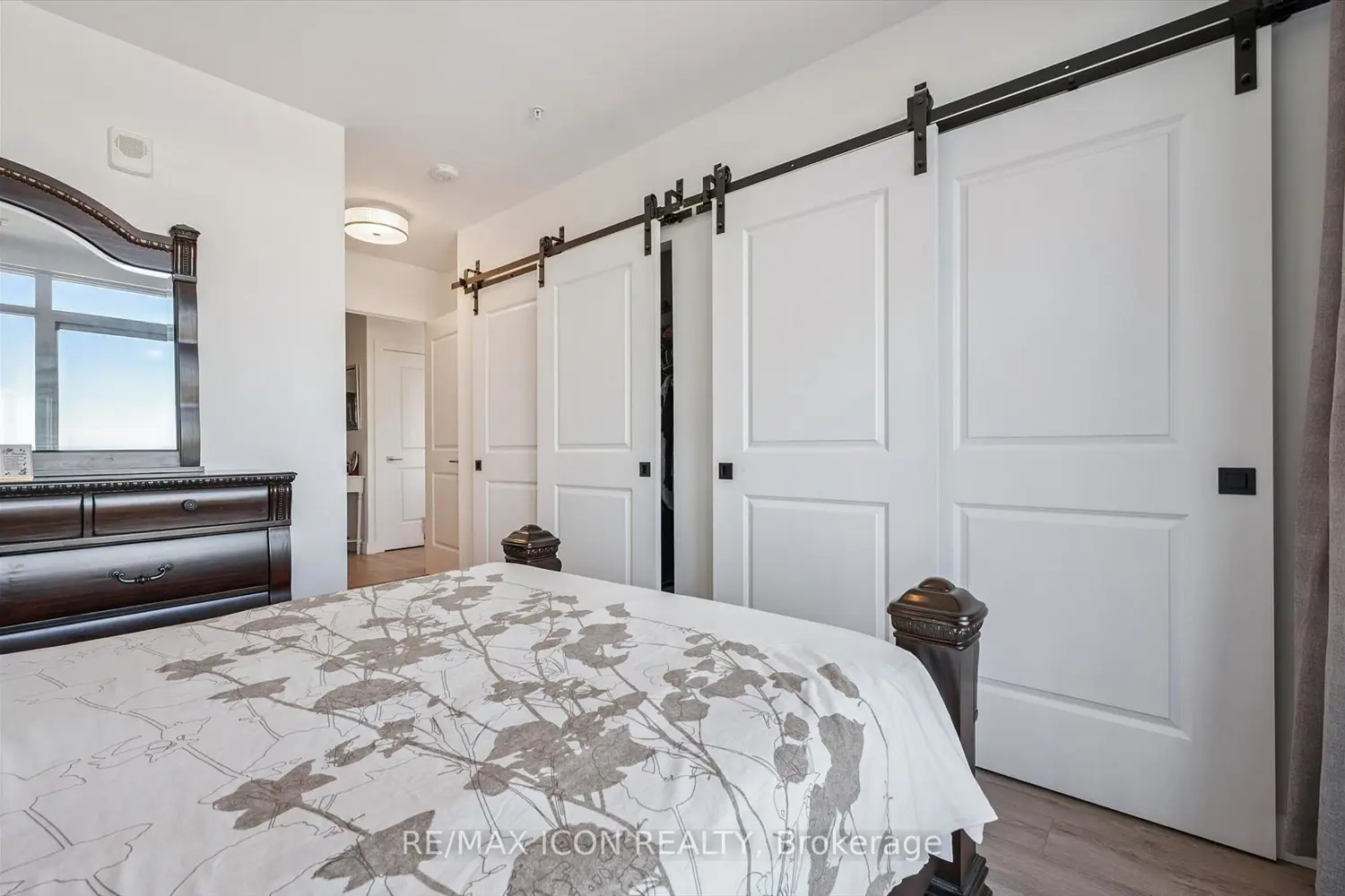 Additional image 9 of 15 Glebe Street 902