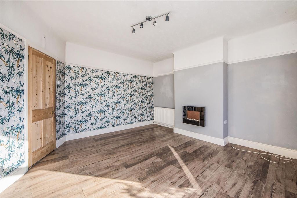 Additional image 9 of 3 bed semi-detached house for saleConiston Avenue, Portsmouth PO3