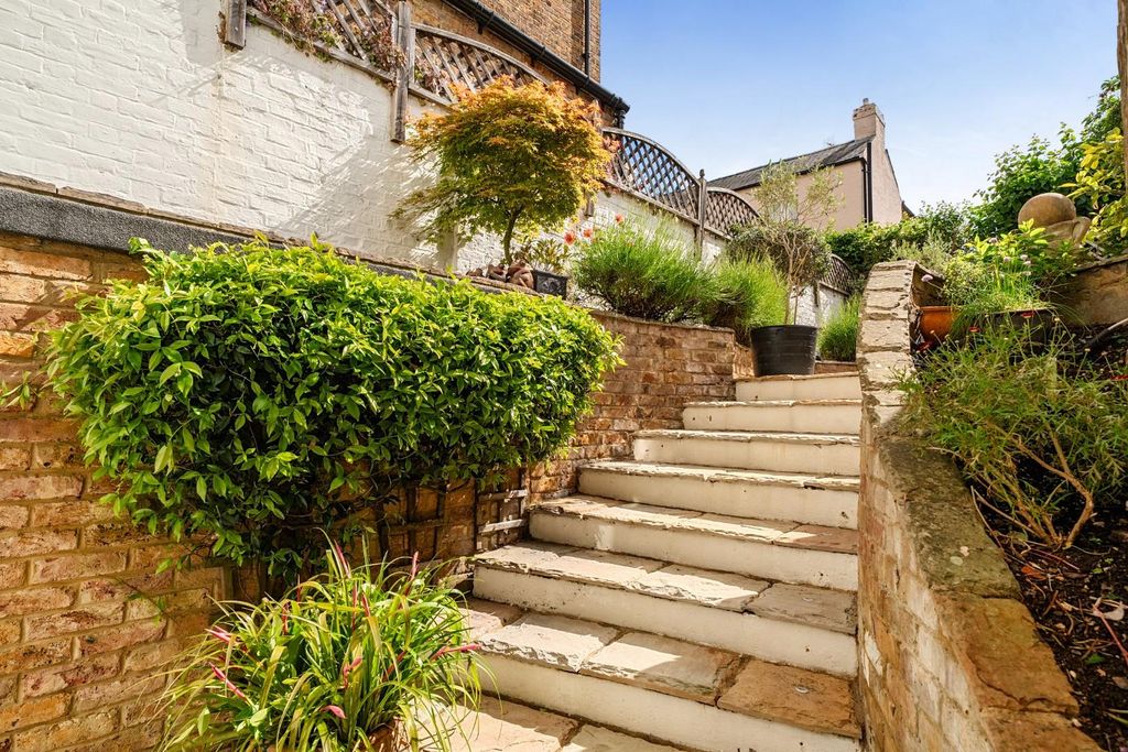 Additional image 7 of 4 bed terraced house for saleTrinity Place, Windsor SL4
