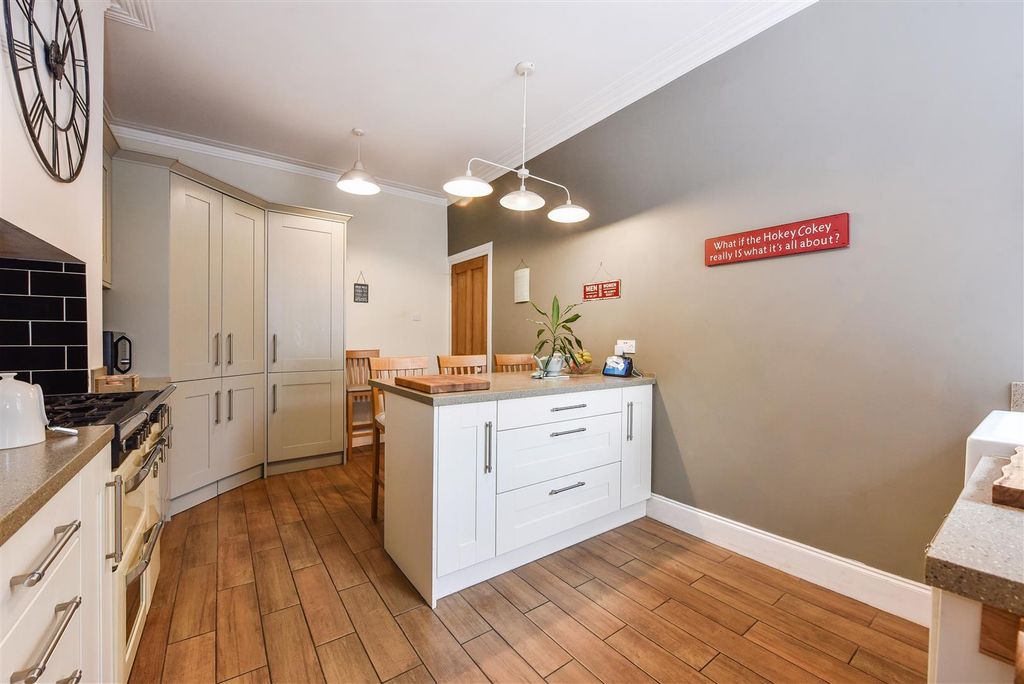 Additional image 14 of 5 bed terraced house for saleGladys Avenue, Portsmouth PO2