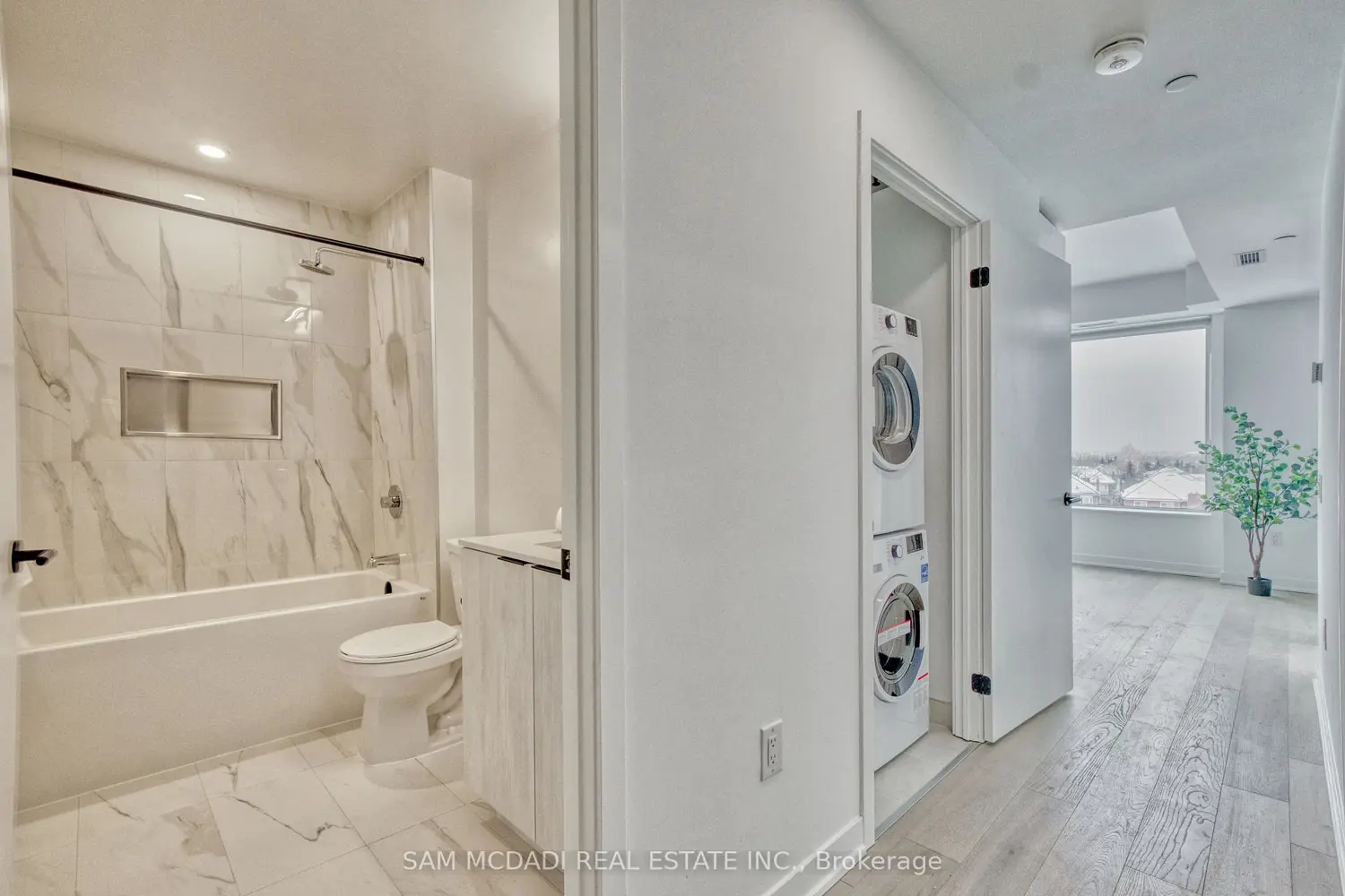 Additional image 11 of 2495 Eglinton Avenue 514