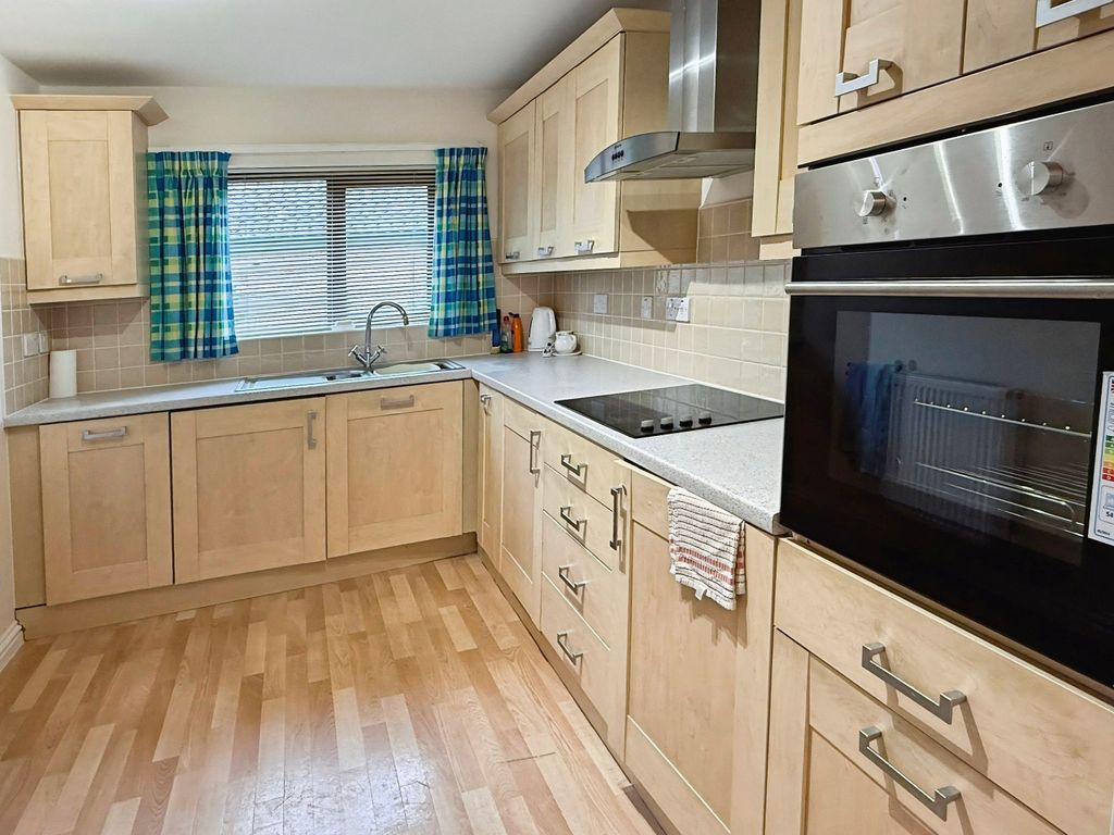 Additional image 6 of 2 bed flat for saleHoneywell Close, Oadby LE2