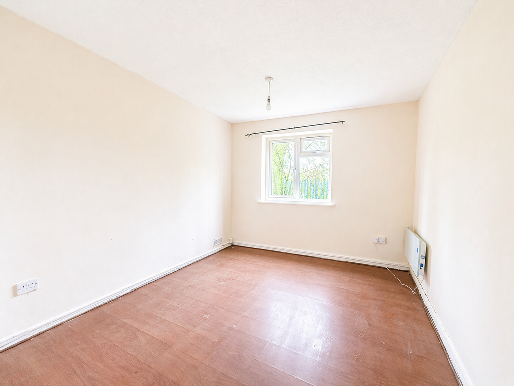 1 bed flat for saleLyle Close, Leicester LE4 photo 5