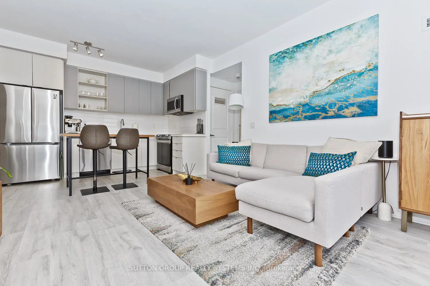Additional image 6 of 4655 Metcalfe Avenue 1409