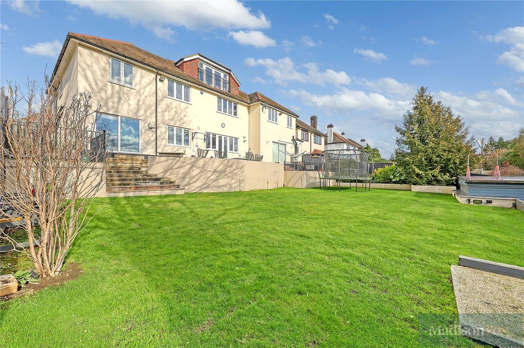 Additional image 44 of 5 bed detached house for saleThe Dell, Woodford Green IG8