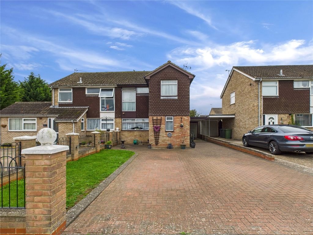 3 bed semi-detached house for saleOrchard Close, Woodbridge, Suffolk IP12